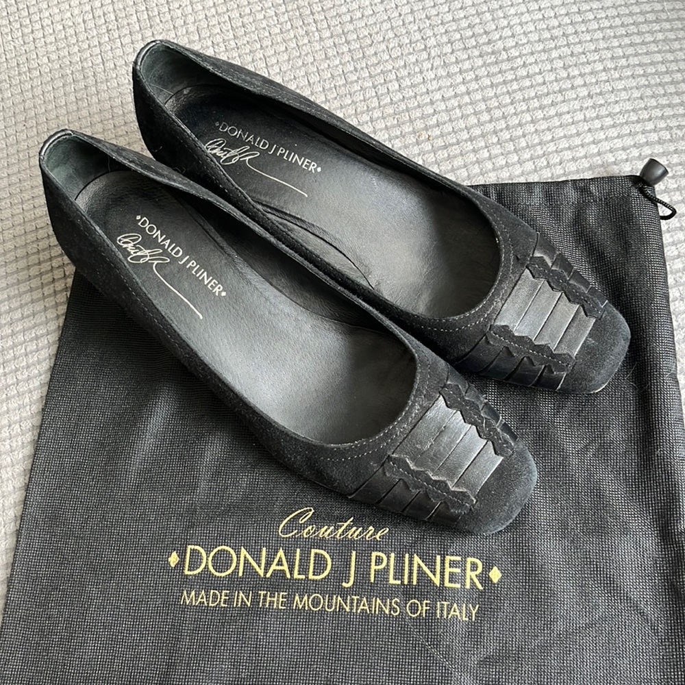 Donald J Pliner black perfect heel shoes 8 1/2 M